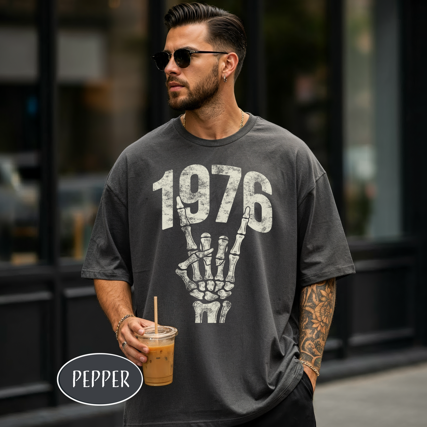 1976 Rock T-Shirt Vintage Skeleton Hand Grunge Shirt 50th Birthday Gift for Men Born in 1976